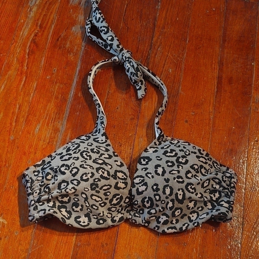 Shade & Shore Gray Leopard Print Halter Neck Bikini Top Sz 32B